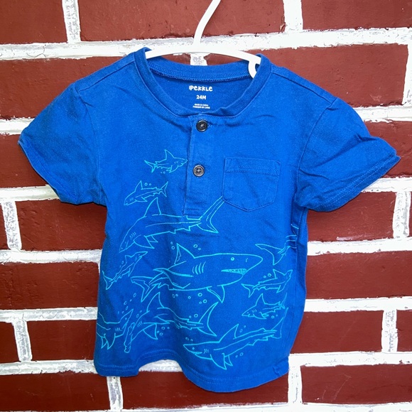 Pekkle | blue shark t-shirt | size 24m - Picture 1 of 5